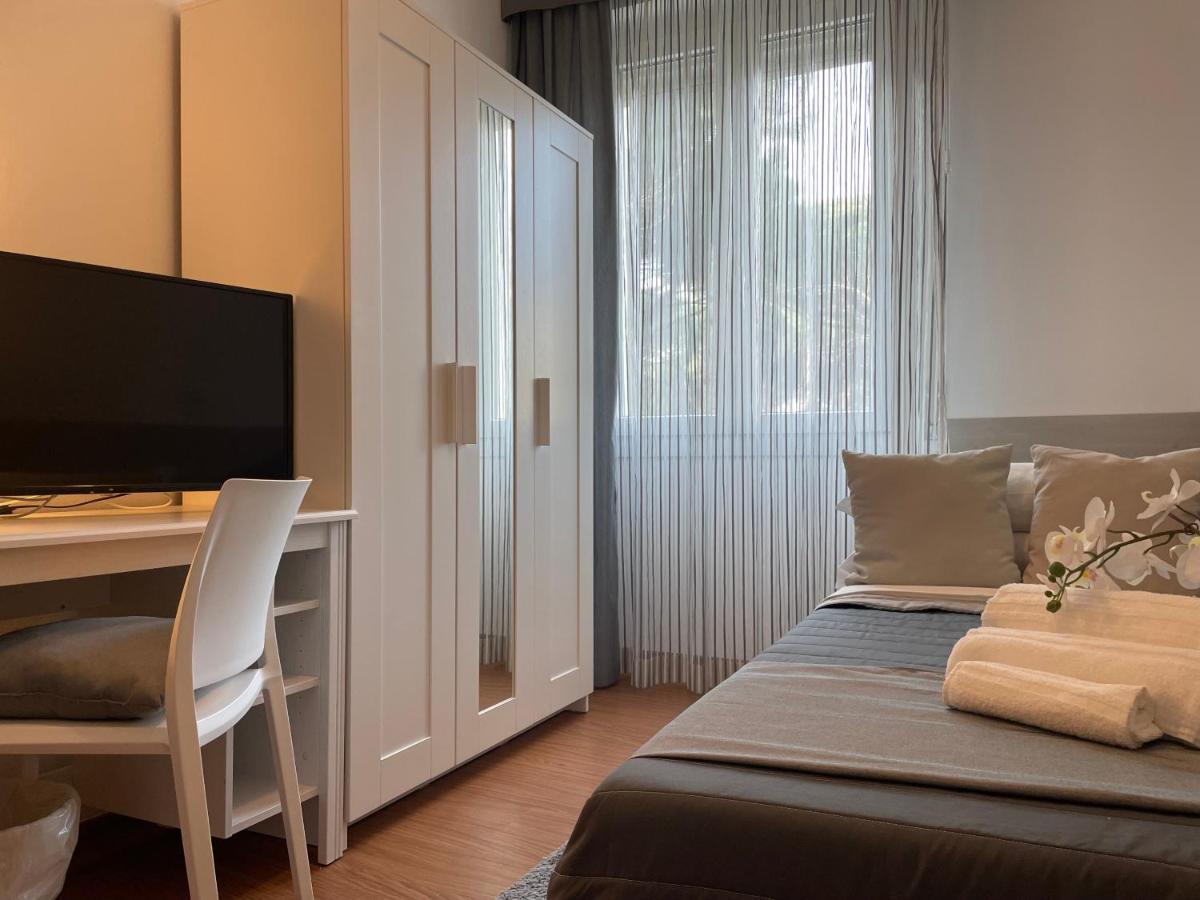 Hotel Augustus Milano Marittima Buitenkant foto
