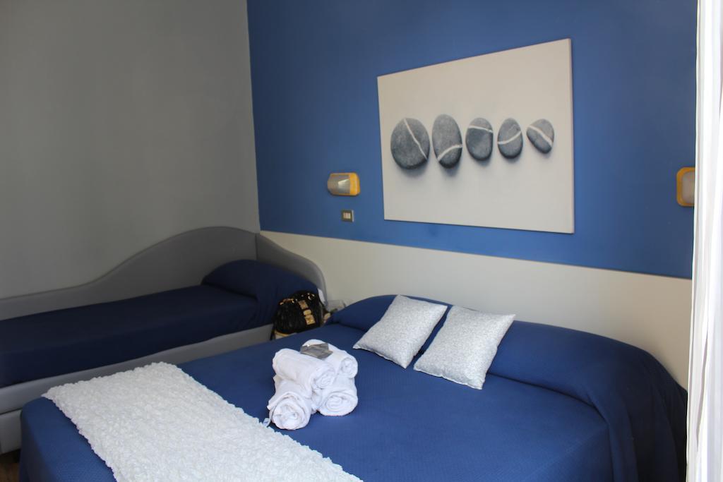 Hotel Augustus Milano Marittima Kamer foto