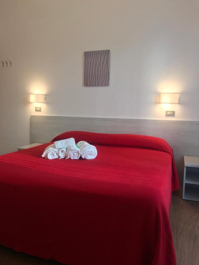 Hotel Augustus Milano Marittima Buitenkant foto